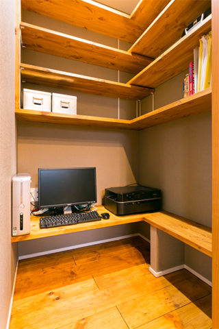 集中して仕事ができる書斎