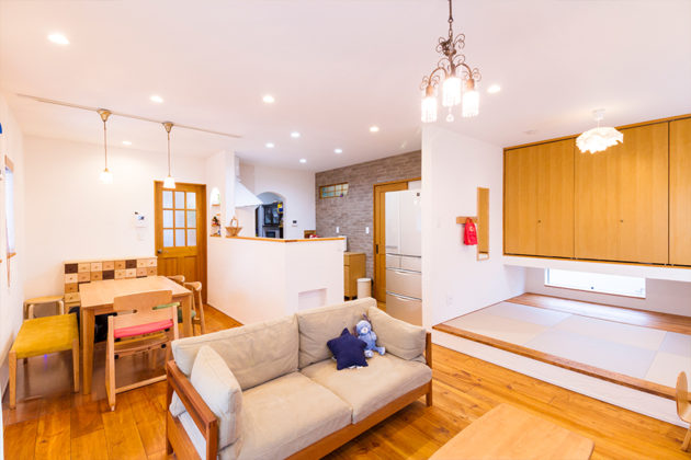 全体的に暖かみのある色で統一